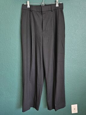 Uniqlo Black High-Waisted Wide Leg Pants | Size M